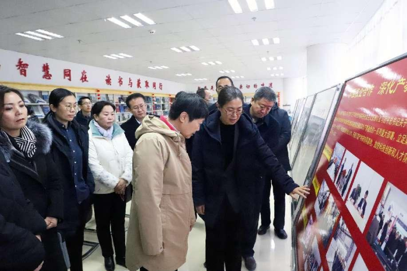 省政协副主席王绚一行 莅临省3044am永利集团集团进行工作调研