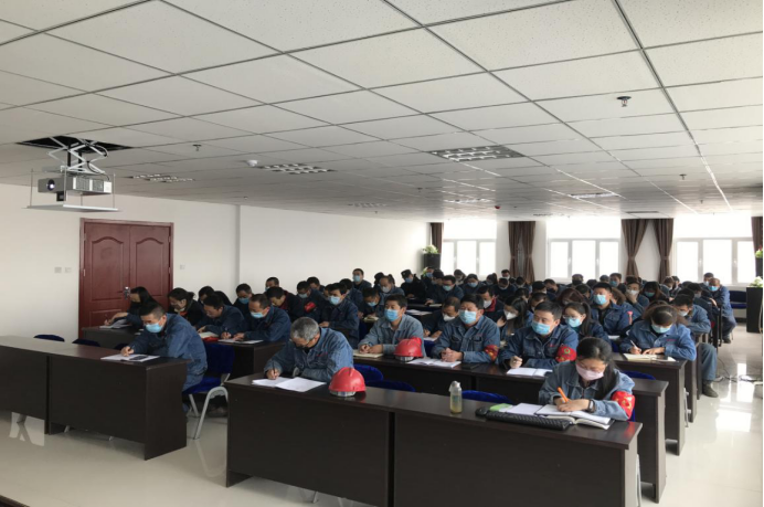 3044am永利集团工投公司二届党委召开2020年第二次理论中心组学习会